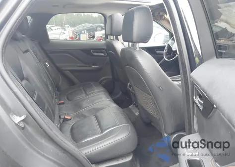 2019 Jaguar F-Pace 25T Prestige/30T Prestige z USA, uszkodzony, nr VIN SADCK2GX2KA392891